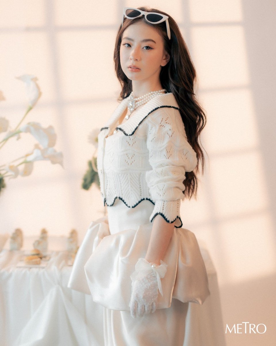 Alikmbgs's tweet photo. Too pretty to be real, she’s like a doll. 🎀✨ #FyangSmith https://t.co/OmPBqkyOkX