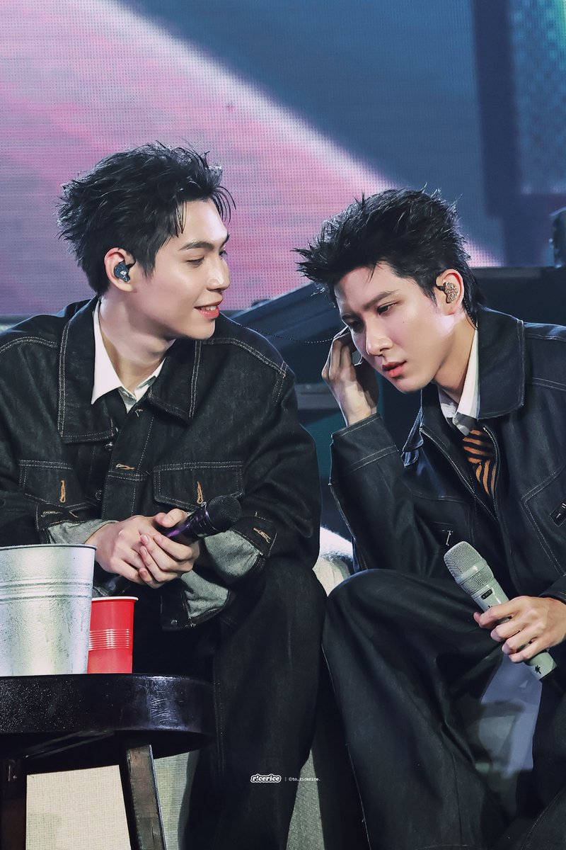 to_ricerice's tweet photo. 📞💓💓

@Firstkpp @myktnw 

EMBPFK CLOSE FRIENDS PARTY 
#FFFPartyConcert2026D1 
#FirstKhaotung #เฟิร์สข้าวตัง 
#Firstkanaphan #Khaotungg https://t.co/m7tDgSZt0s