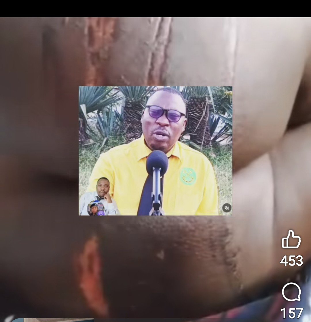 Kikore21's tweet photo. @MariaSTsehai Hawa ni mashetani wanapenda sana mavi! https://t.co/A1K93dz4zM