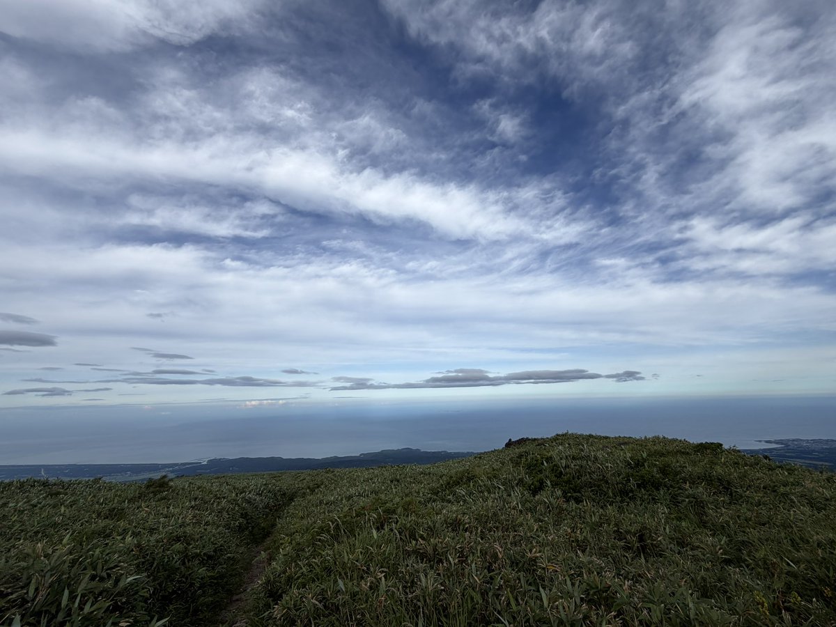 jofuruya's tweet photo. #focus  #鳥海山 https://t.co/MqvKavfhZE