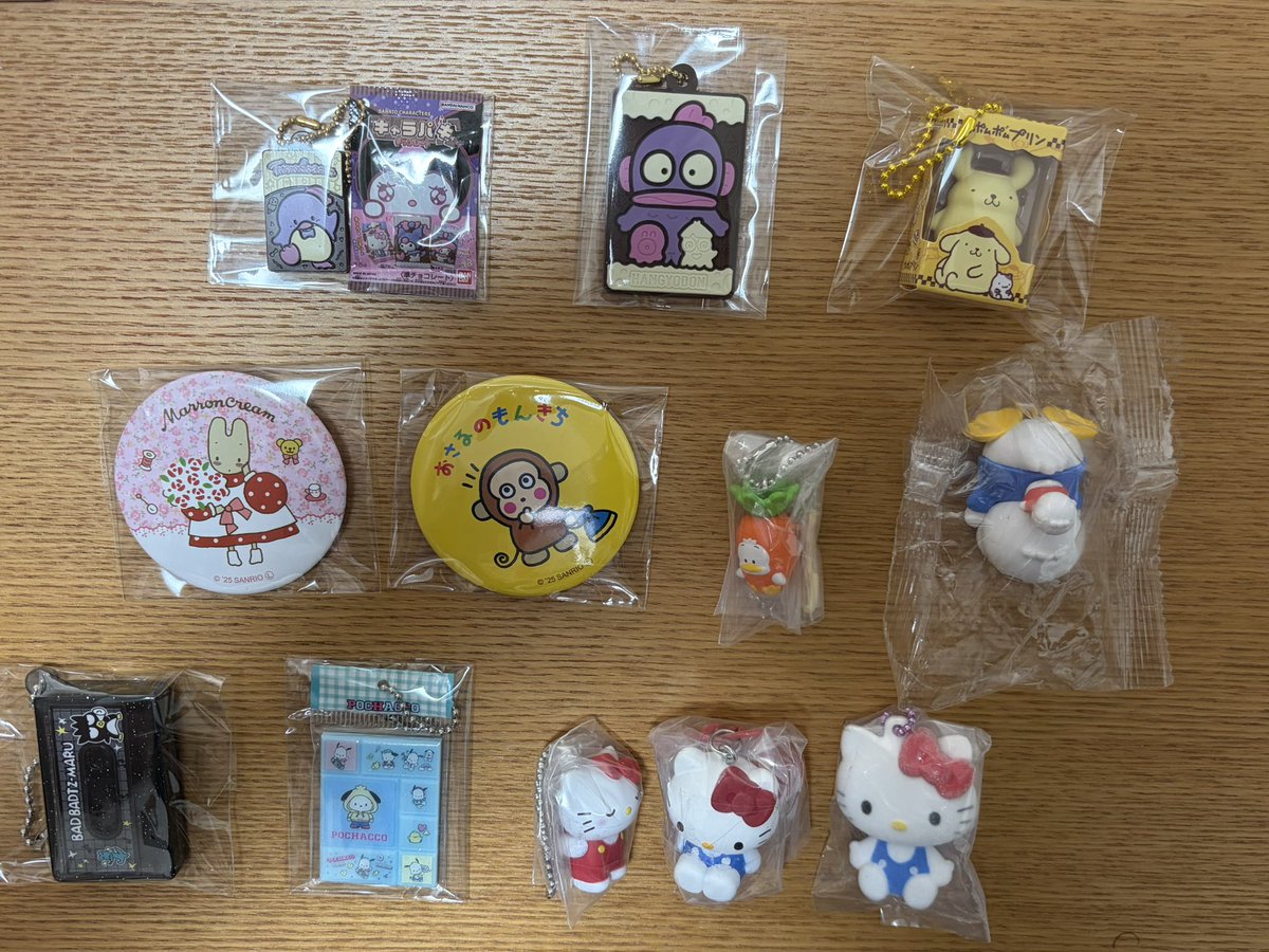 iselove_18's tweet photo. サンリオ ガチャガチャ 交換
譲 画像 (缶バッジは送料のみでのお譲り可能です🙇‍♀️)

求 同異種未所持クロミ 又は 買取(定価➕送料)纏め買いによっては多少のお値引可能です！

郵送PayPay、メルカリ通して
手渡し 現金 (日時によって可能な場合と難しい場合があります) https://t.co/0aRySW2pyH