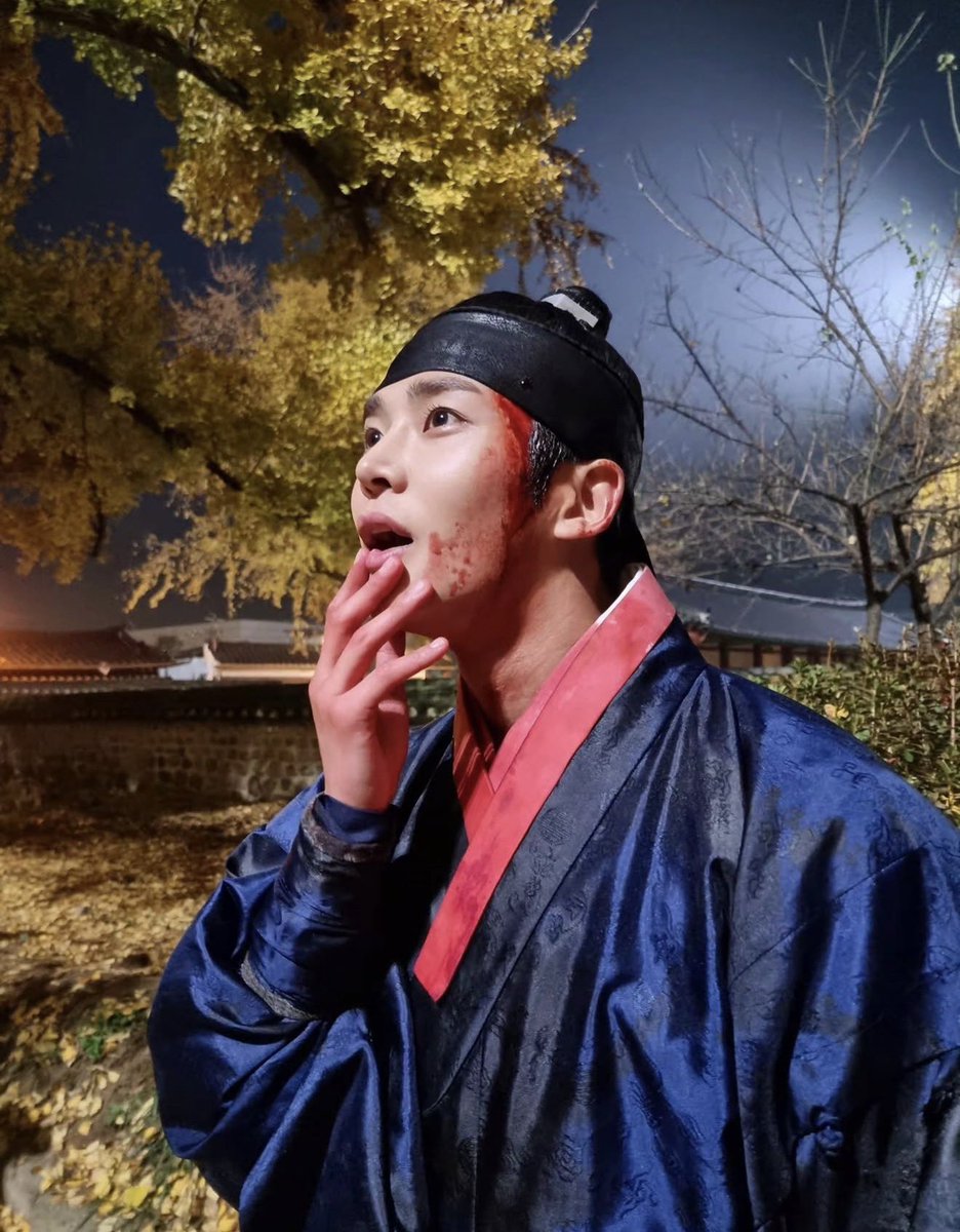 dolgolaeui's tweet photo. Rowoon #kimseokwoo #Rowoon #roming #extraordinaryyou #tomorrow #destinedwithyou #shewouldneverknow #themurkystream #TheKingsAffection #SF9 #로운 #김로운 #에스에프나인 #김석우 #ロウン You can also follow Rowoon’s IG account - ewsbdi (look for blue check mark) ©️ rowoon_cine https://t.co/F4nl4laoIr
