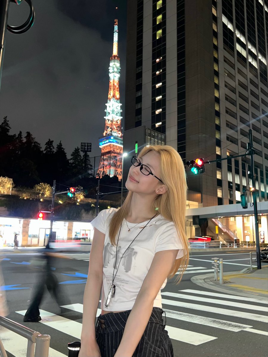 loveruka__7's tweet photo. メガネにピアスにリングにネックレス
アクセサリーめっちゃ付けてるのメロすぎる
#RUKA #루카 #河井瑠花 https://t.co/5GjDoP4nLz
