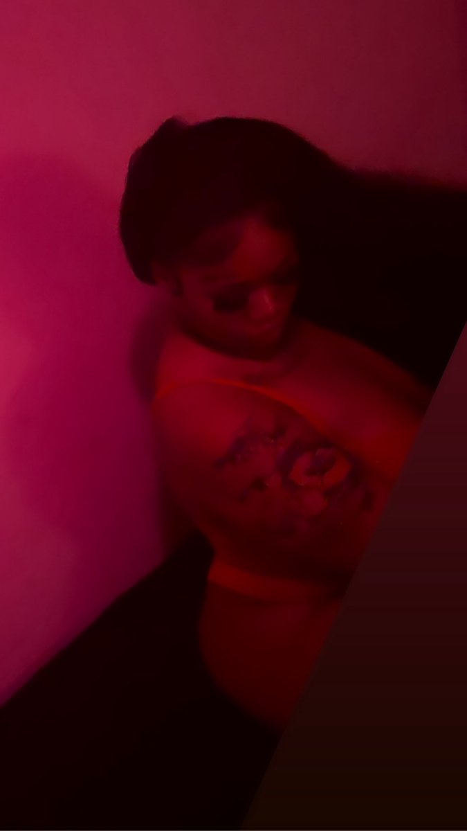 WannaPlayBabe01's tweet photo. She don’t want love she want bucks 🖤
#OakCreek
#DOMINATRIX
#LINK
#WISCONSIN
#MILWAUKEE
#WESTBEND
#BDSM https://t.co/fSYrvEa4uK