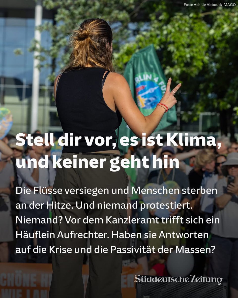 rosenbusch_'s tweet photo. Die Astroturfing-Bewegung ist kaputt, die SZ hyperventiliert🥲 

“Luisa Neubauer, die vergangenen Donnerstag vor dem Kanzleramt eine wirklich mitreißende Rede hält, in der es zunächst um das Versagen der Regierung, aber dann auch sehr viel um die Solidarität der deutschen Gesellschaft geht, ruft: „Wir sind nicht einsam. Guckt euch um!“ 

Und das hätte sie mal besser nicht gesagt.

Denn zwischen dem Bundeskanzleramt, vor dem Neubauer steht, und dem Klotz des Paul-Löbe-Hauses erstreckt sich eine weite, in der Hitze dieses Sommerabends schmurgelnde, sehr leere Fläche. „Fridays for Future“ Berlin hat zu einer Klima-Demonstration aufgerufen, und es sind nicht eine Million, nicht hunderttausend, sondern, wie die Polizei mitteilt und wie man wohl leicht hätte zählen können, alles in allem etwa 300 Menschen gekommen.

Eine Katastrophe, ein Grund zum Haareraufen. Vor allem aber: ein Rätsel.”

https://t.co/0UyBafjQxF