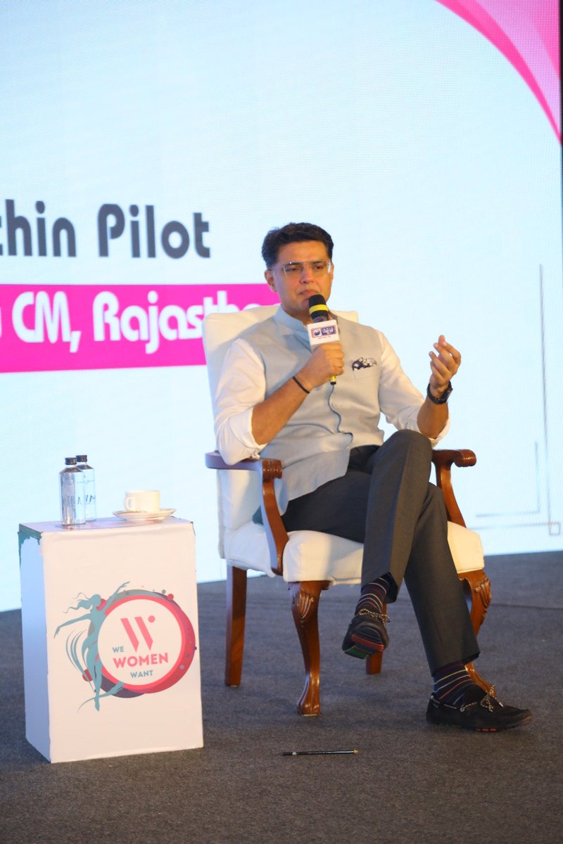 Priyascorner's tweet photo. @SachinPilot spoke abt how the youth today do not want politics of caste or religion but want to talk jobs &amp; empowernment. He also helped us felicitate some #shakti award winners. Incidentally at a Youth Townhall @NewsX recently he was named as one of the leaders the youth like https://t.co/7Q70ilVY1U