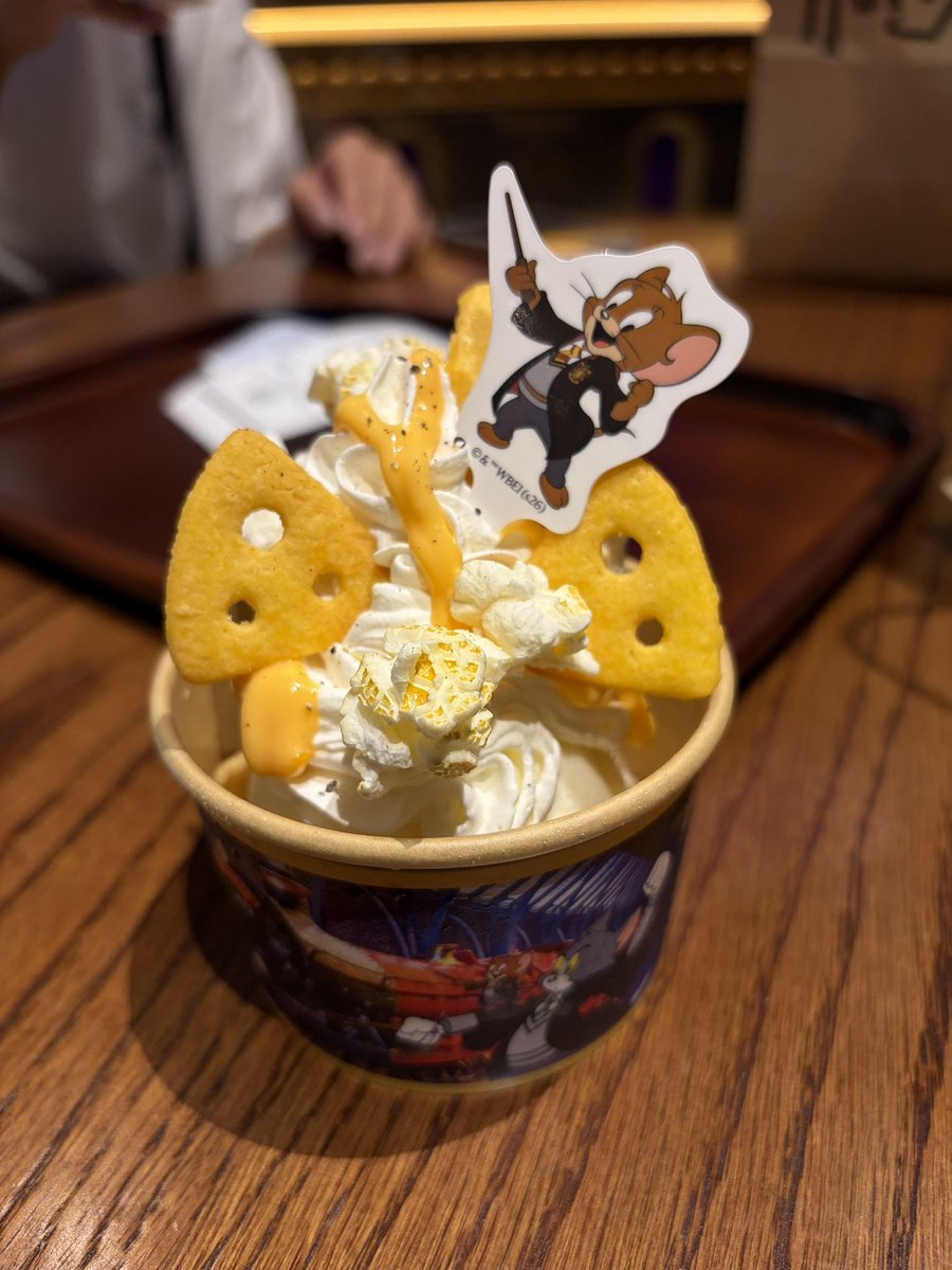 Sm_il_e22's tweet photo. #スタジオツアー東京でトムジェリ発見 🐱🐭🤳🏻
@wbtourtokyo @TomAndJerry_JP

ハリポタ好きの彼とトムジェリ好きの私による聖地巡礼旅🫶
夏休み行きたい場所叶ってよかった🐱🐭🧀 https://t.co/3WkvwAjovb