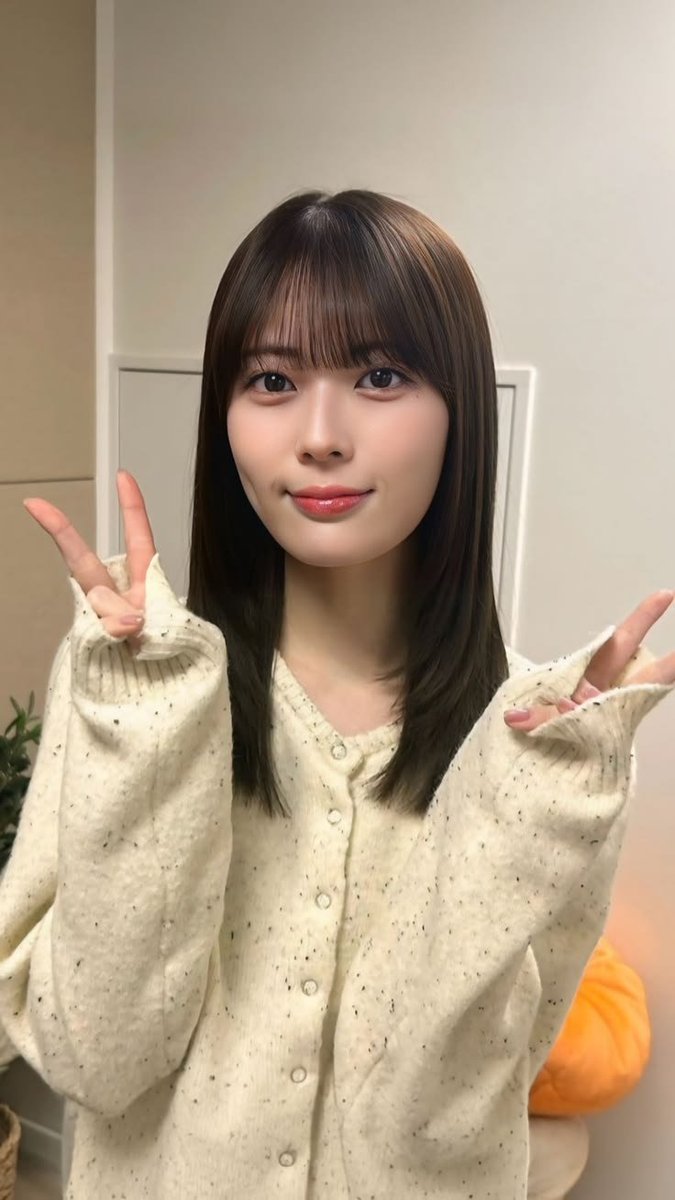 Nyzu5Monmo's tweet photo. 今日もお世話になります🫡
#岩本蓮加
#田村真佑　
#乃木坂46 https://t.co/sybVEAFuRY