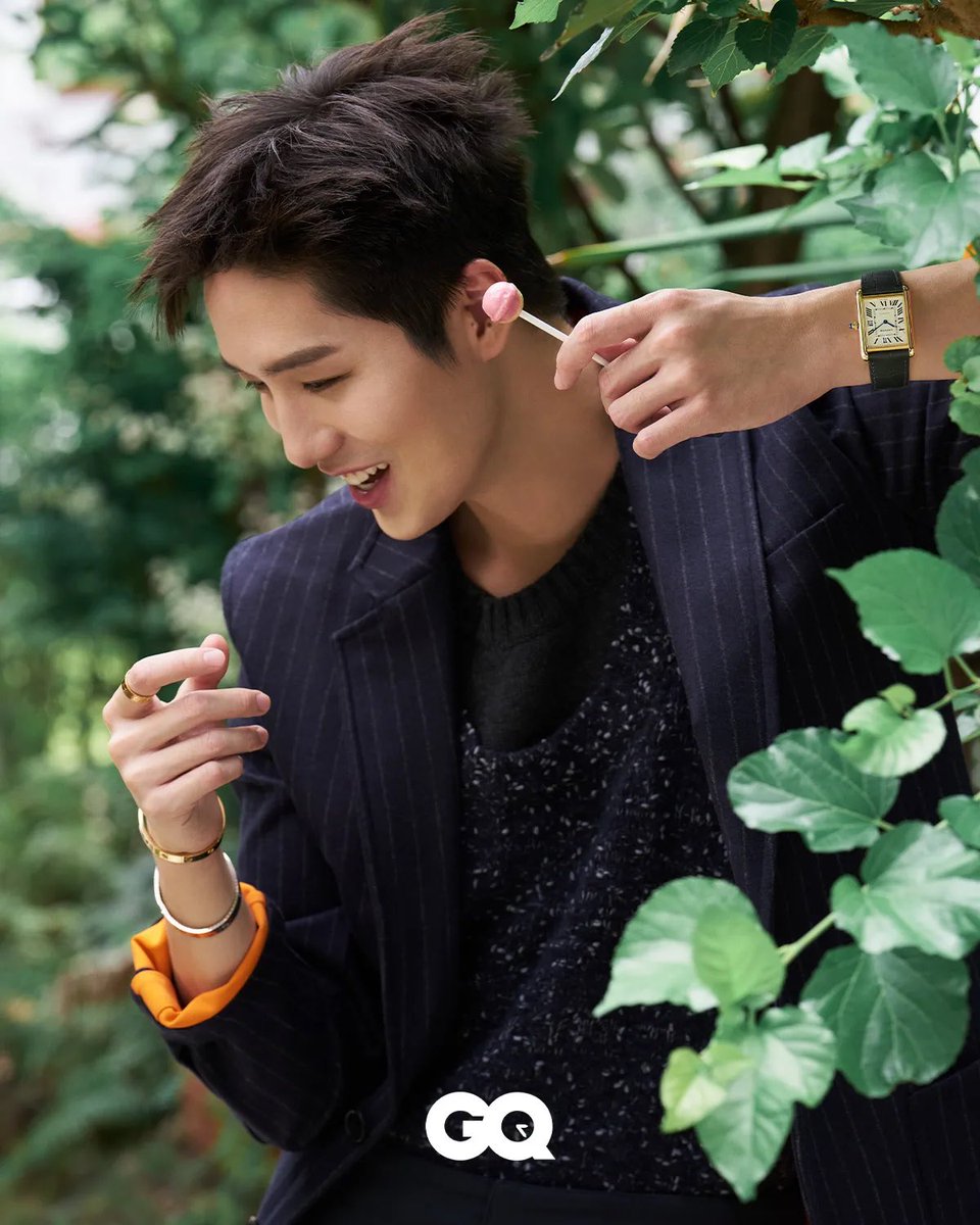 TNPLEEconnect's tweet photo. ชวนทั้งคู่พูดคุยถึงการร่วมงานกับ Cartier ความสำคัญของ ‘เวลาส่วนตัว’ ท่ามกลางชื่อเสียงและสปอตไลท์ รวมถึงสิ่งที่พวกเขาสนใจในช่วงเวลานี้ เมื่อไม่ได้อยู่ในบทบาทการแสดง

📖 See More: https://t.co/dGZqxuHZYf

#GQThailandxTorxLingxCartier
#GQThailand #CartierThailand
#Thanapob_lee https://t.co/OnhEWLjSsK