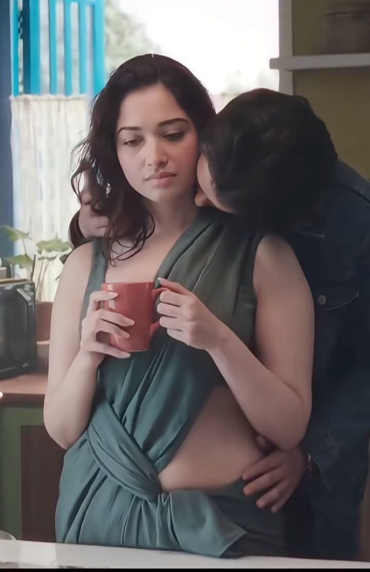 Laraib_Fatiima's tweet photo. Tamanna Bhatia comedy🤣 | kapil sharma | trending shorts | Entertainment 

#shorts​ 
#trendingshorts​ 
#kapilsharmashow​ 
#funnyshorts​ 
#shortsworld​
#comedy​ 

Tamanna Bhatia video
Kapil sharma funny video 
trending shorts 
Kapil sharma new shorts 
best comedy video 
best funny shorts 
funny shorts 
kapil sharma show 
new Kapil Sharma show

DISCLAIMER :-

Copyright Disclaimer - Under section 107 of the copyright Act 1976, allowance is made for FAIR USE for purpose such a as criticism, comment, news reporting, teaching, scholarship and research.

Fair use is a use permitted by copyright statues that might otherwise be infringing. Non-Profit, educational or personal use tips the balance in favour of FAIR