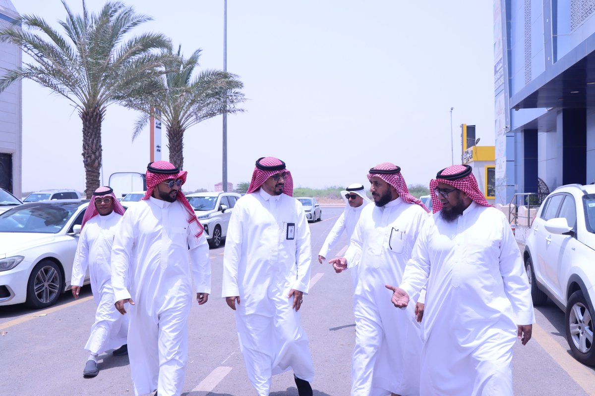 Birhakamia's tweet photo. استقبلت جمعية البر الخيرية بالحكامية اليوم سعادة رئيس بلدية المضايا المهندس عبدالله بن مطمي جار الله شريفي في زيارة اطّلع خلالها على مرافق الجمعية وأنشطتها المتنوعة.
الزيارة تأتي تأكيداً على الشراكة المستمرة بين البلدية والقطاع الخيري في خدمة أبناء المنطقة

#زيارة_رئيس_بلدية_المضايا
#بر_الحكامية_عطاء_مستمر
