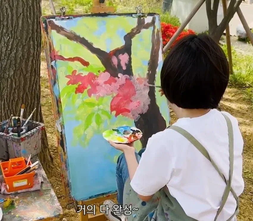 instiz's tweet photo. 이화여대 서양화과 배우 하영 그림.jpg (링크에 더있어요👉) https://t.co/p3tRx9skBM https://t.co/GQptkD5aH1