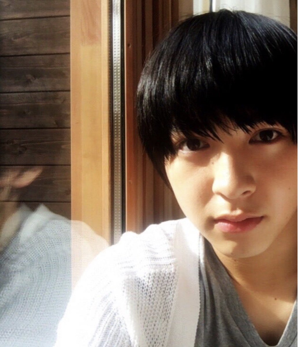milk_mrr's tweet photo. ←2017年                                       2026年→
 #吉田仁人 #milk https://t.co/E4Agck5Tid