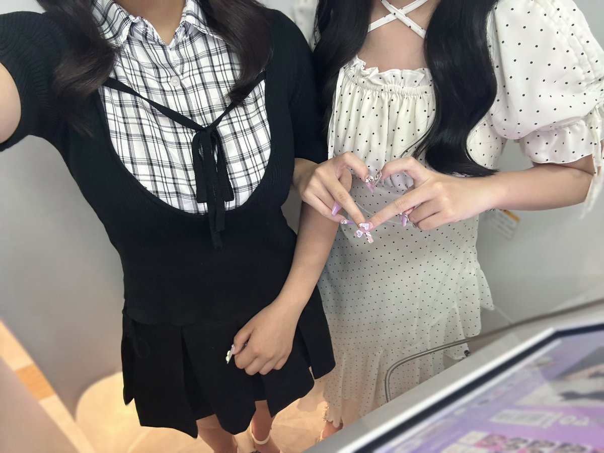 meryo_z0's tweet photo. かき氷食べれてうれしい( ˶>ᴗ<˶)🍧♥ https://t.co/NIk5zJmVP5
