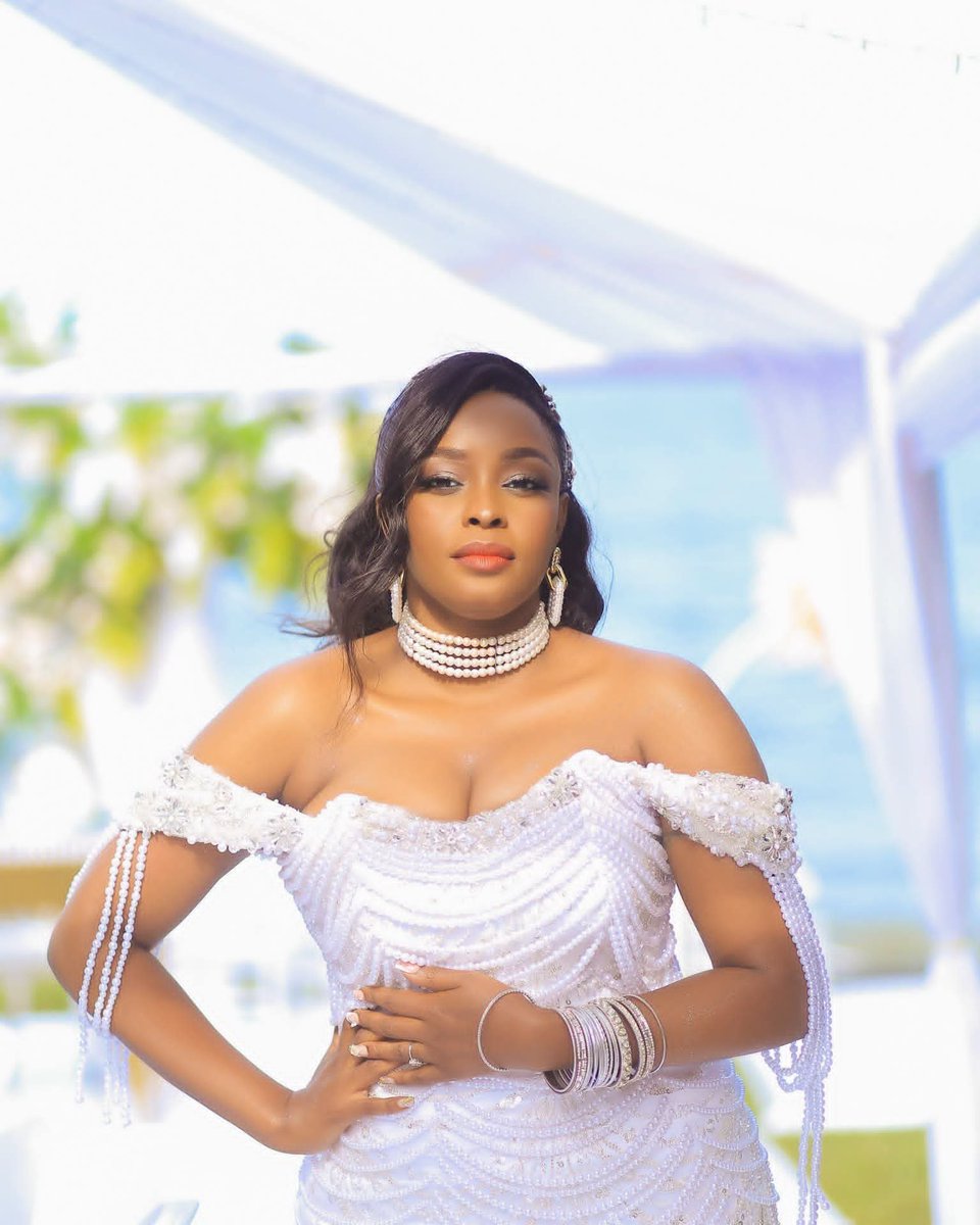 MBU's tweet photo. Simply angelic 🤍 https://t.co/xYJbPK5TwG
