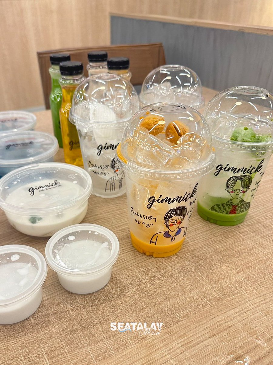 seatalayTH's tweet photo. 🍱 FOOD SUPPORT #ปิ่นโตของชาวเล 🍽 
W101 SERIES PRESS TOUR
— #WEIRDO101Series Press Tour {11082026}
♡ #sea_ta_lay | @sea_ta_lay

ปิ๊งป่อง! ส่งความรักและกำลังใจพร้อมอาหารแสนอร่อยไปให้น้องชีวานะคับ! 😋 หม่ำๆเติมพลังเยอะๆ จะได้มีแรงโปรโมทซีรีส์และมาเจอพี่ๆแฟนคลับตอนเย็นนะ ฝากน้องแบ่งขนมเพื่อนๆกับพี่ด้วยนา แล้วเจอกัน!! 🤲🏻💙✌🏻🤓💫

Thank you for your great support 🙏🏻🙇🏻‍♀️
melo @kaleidoscope395

★ ปิ่นโตเติมพลังมื้อกลางวันของน้องชีวา
- ข้าวหมูสามชั้นทอดผัดพริกสด 🌶
- ข้าวกะเพรากุ้ง 🦐
- ข้าวไข่ข้นปู 🦀
- ข้าวผัดทะเล 🍚
- ทอดมันกุ้ง 🥯🦐
- หมูสะเต๊ะกิมมิค 🐷

🧃 Drinks & Dessert
- Jasmin green tea 🍵
- Thai tea 🫖
- น้ำมะพร้าว 🥥
- น้ำเก๊กฮวย 💛
- บวดลูกตาลกะทิมะพร้าวอ่อน 💣
- สาคูมะพร้าวอ่อน 💙