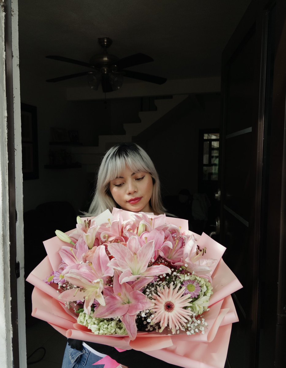 cxxtlz's tweet photo. es su cumpleaños, pero él me quiso sorprender a mí 💗 https://t.co/pHe1fEbUBc