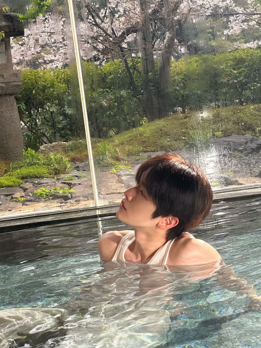 ramrameeeee's tweet photo. 첫 여행 왔는데 침대가 한개밖에 없으면 이 남자 반응은

#숑사연애 숑사연애 https://t.co/NW6d53bQ9C