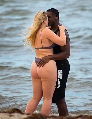Lone_ridder's tweet photo. Bro got the beach, the view… and THAT kiss. Most people would lose it. 😭🌊 https://t.co/fkapHrUyhw