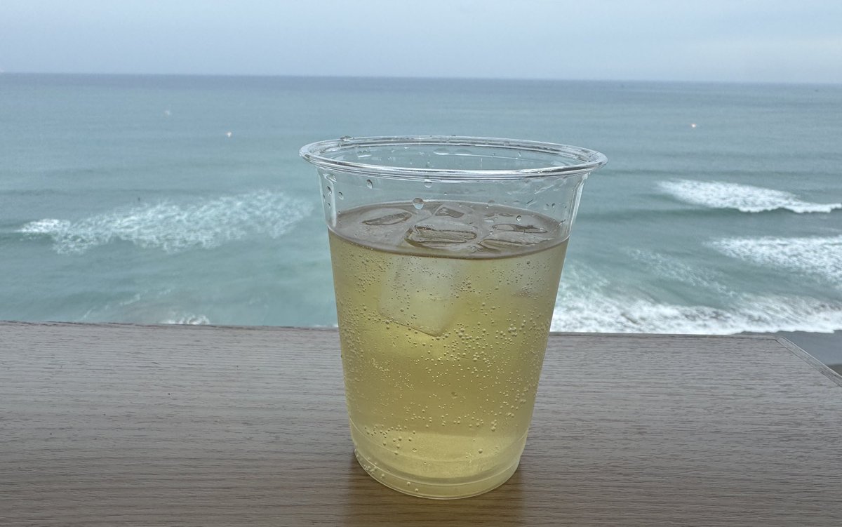 Nocchimax's tweet photo. 14時からのオールインクルーシブなので張り切って来たけど、生ビールは無くハイボールスタート。今日は危険かも。 https://t.co/td5YIFSvJ3