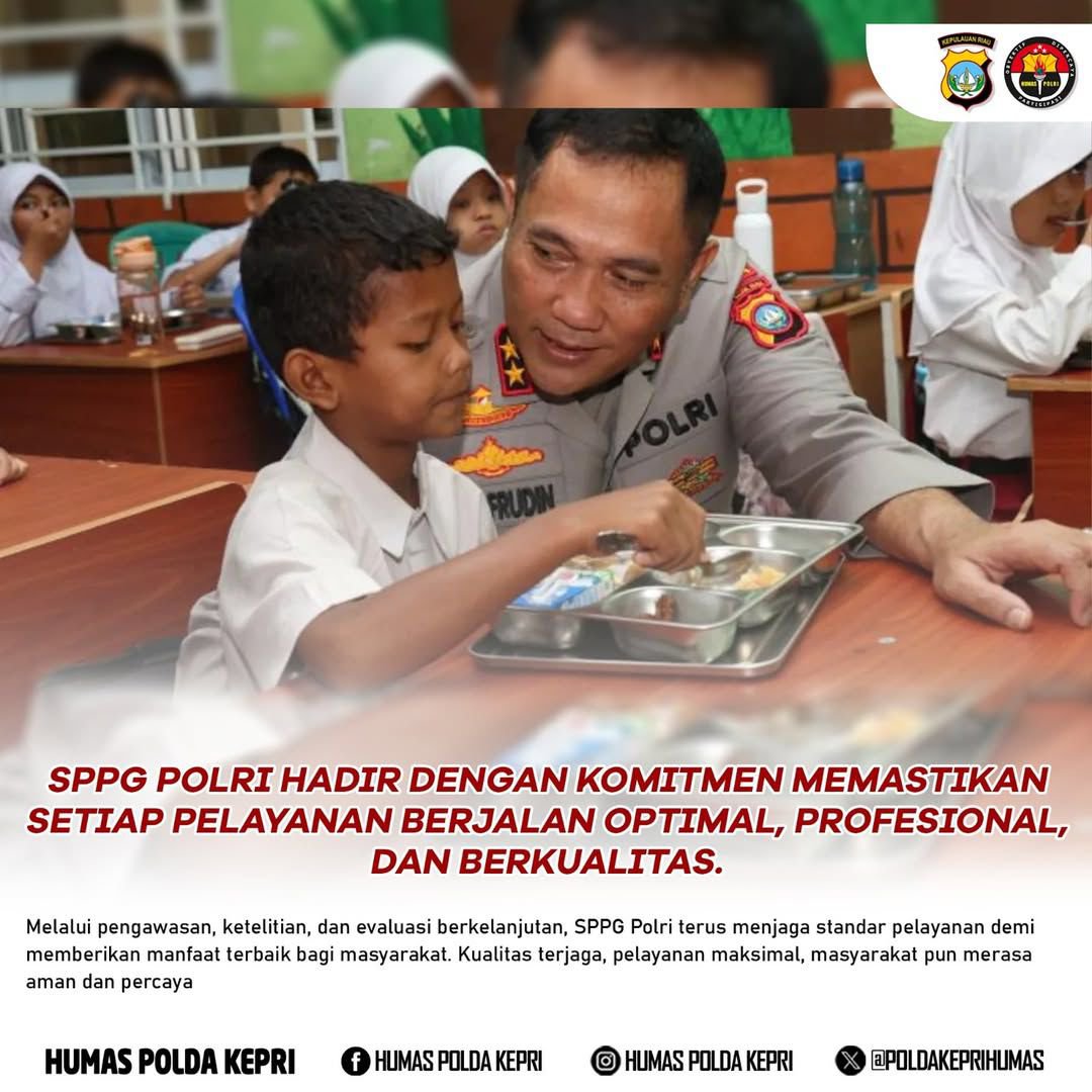 HumasPolrestel2's tweet photo. SPPG Polri hadir untuk memastikan setiap pelayanan berjalan optimal, profesional, dan berkualitas demi memberikan manfaat nyata bagi masyarakat.  
kita wujudkan pelayanan humanis untuk masyarakat serta Polri Terus Berkomitmen Maksimalkan Kemajuan Indonesia serta #PenuhiGiziBangsa https://t.co/VsDu1WwJLT