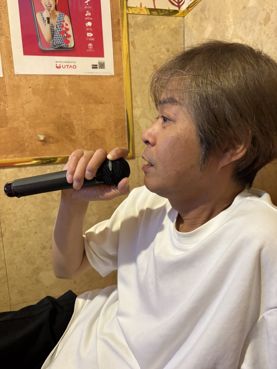 KAKE_MACO's tweet photo. ふたりでのカラオケ🎤も
めっちゃ久しぶり
(*´ ˘ `*)ｳﾌﾌ♡

楽しくなってきてるパパが可愛い
ꉂꉂ(๑˃▿︎˂๑)ｧ,､'` https://t.co/BbTNzpXYQU