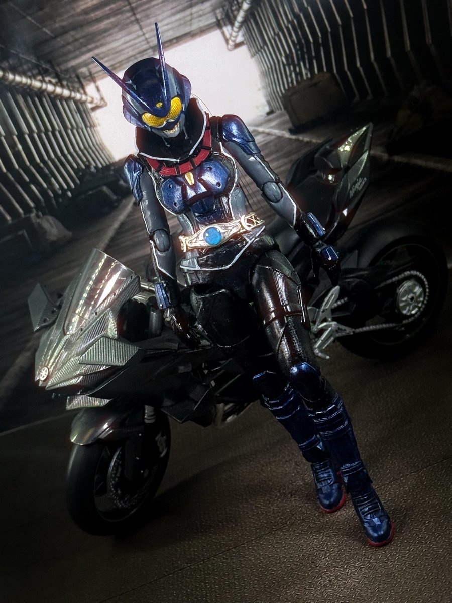 zrs0023's tweet photo. shフィギュアーツ改造、仮面ライダーアインズ完成しました。以下ツリーに続けます。
#造って遊ぼ
#ニチアサフィギュア改造部 #shフィギュアーツ https://t.co/dEbiYE6Lob