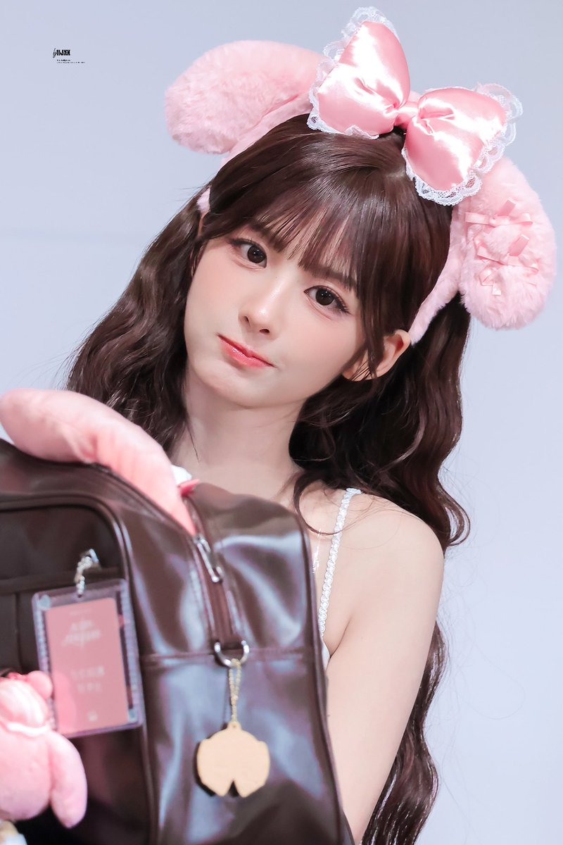 hjxx1111's tweet photo. 260806  ໒꒰ྀི ˶ᵔ ᵕ ᵔ˶ ꒱ྀི১

#설윤 #SULLYOON #NMIXX #엔믹스 https://t.co/o1vq8DX62z