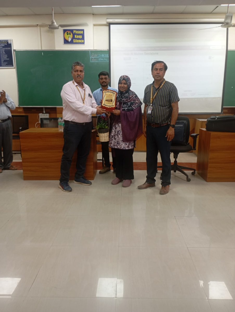 rrceblr's tweet photo. 🎓✨ #RRCE | #FirstYearUG #InductionProgram2026 🚀 In association with #AgastyaInternationalFoundation, students explored #AI, creativity, social activities &amp; digital skills, building confidence and innovation for a future-ready journey! 💡🌱 #SkillDevelopment #FutureEngineers https://t.co/7FzI5KWiit