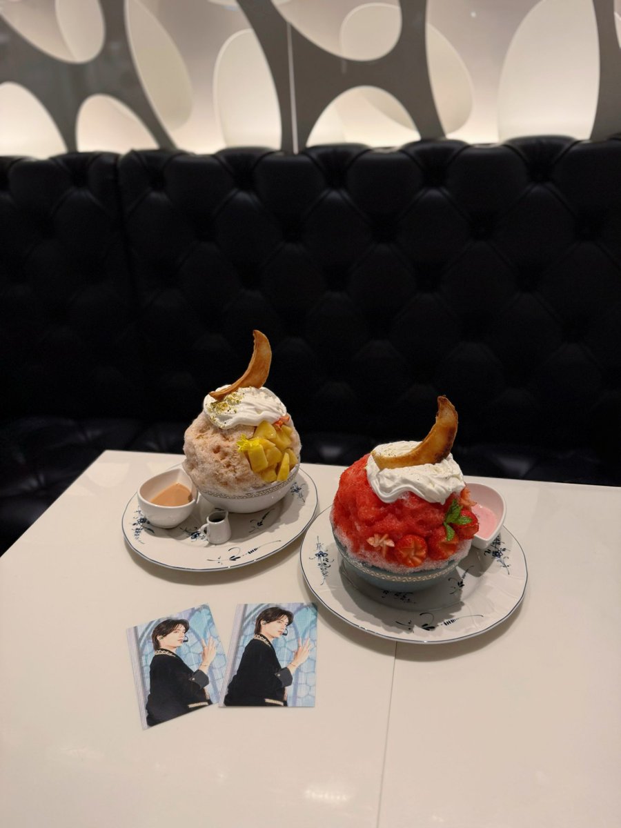 jyu_2pci's tweet photo. 📍ロカンダ/阪急うめだ本店

氷活第2弾🧊🍓🍑
かき氷ももちろんだけど月のパイがとても美味しかった＞𐋣＜♡
会う時何も言わなくてもいつも🤍着用してる🎶🎵 https://t.co/uwVnrWZoGu