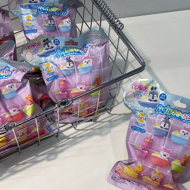 animateISO's tweet photo. #StrayKids さんのびっくらたまごバブルフィーバー 『SKZOO Bubble Bath Time』 絶賛販売中です🫧
入浴料はシャワーを当てると泡風呂に!!
もこもこの泡の中には「#SKZOO」のマスコットが一つ入っています★
#STAY さんはぜひゲットしてみてください⊹ ˚.
#SKZ #스트레이키즈 #WITHMUU https://t.co/32kXoxl1MP