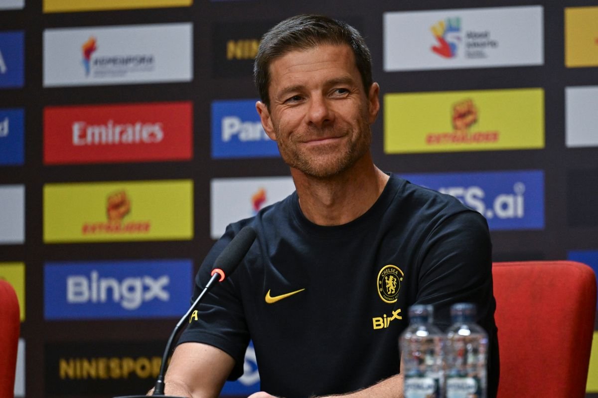 Cfc_Kemboi's tweet photo. Xabi Alonso - My wishlist for this season:

✅ The tightest defence - concede the least goals possible.
✅ Kill games by 60 minutes and play comfortable football. It's been too long.
✅ Thrash Arsenal at the Emirates and at the Bridge - I'll take care of the rest.
✅ Win the FA Cup - it's been a while.
✅ Lift the EPL trophy.

I trust you, Gaffer.