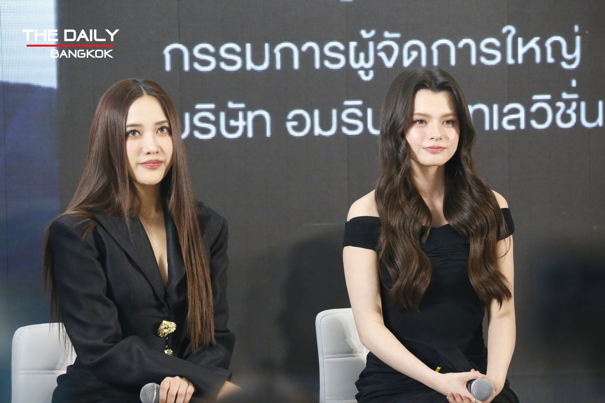 thedailybkk's tweet photo. 'ฟรีน-เบ็คกี้' Commentators สุดสวย  ในงานแถลงข่าวเปิดตัว DUO: ONE : TWO SOULS, ONE DREAM PRESS CONFERENCE ✨ เรียลลิตี้โชว์รูปแบบใหม่ของประเทศไทย

#PROJECTDUOONEPresscon
#แถลงข่าวเปิดตัวPROJECTDUOONE

#PROJECTDUOONExFreen
#PROJECTDUOONExFreenBecky

#ฟรีนสโรชา #srchafreen‌ 
#เบ็คกี้รีเบคก้า #beckysangels
#freenbecky #ฟรีนเบ็ค