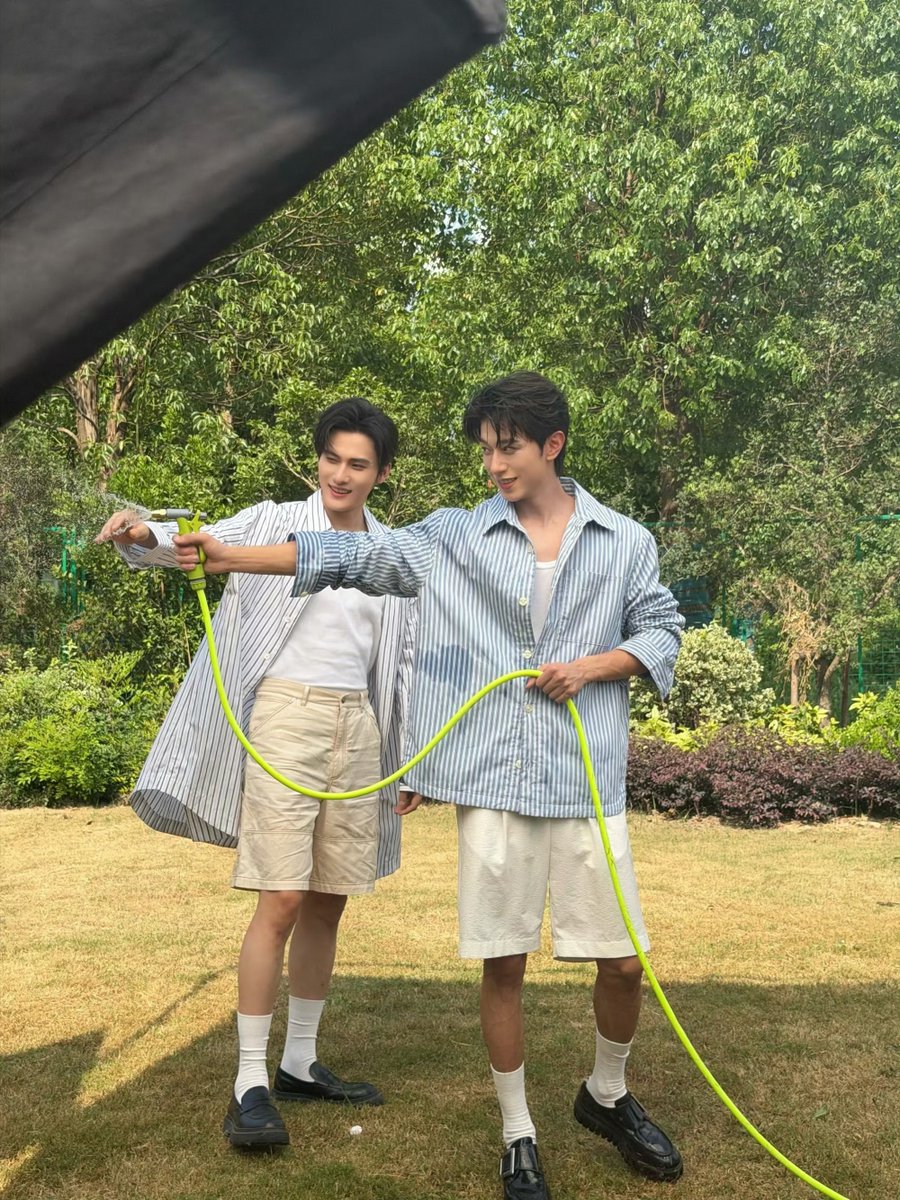 namae_ai21's tweet photo. 온 세상이 내게 장리하라고 말을 해 https://t.co/6Q3sWa1BVa