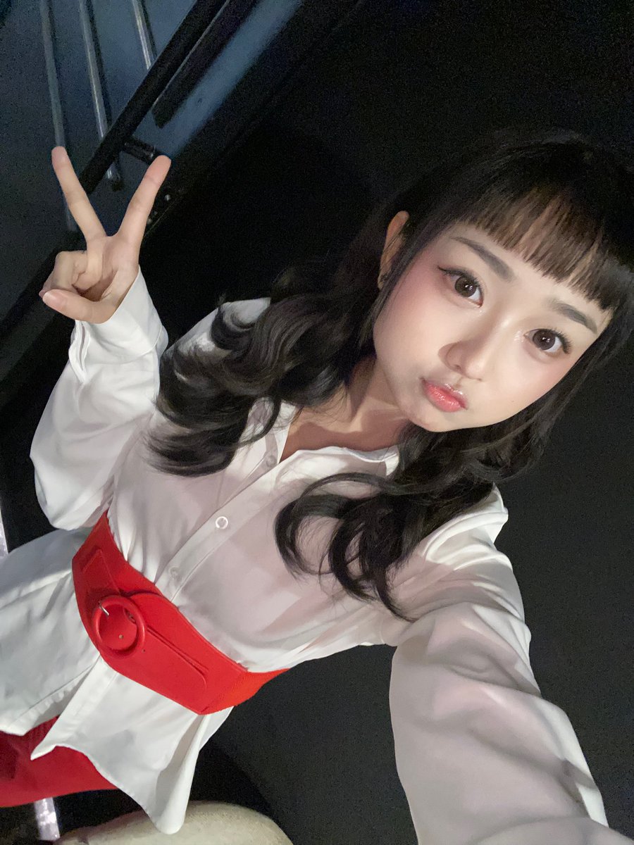 SNayla_JKT48's tweet photo. Terimakasih banyak live idn today 🇮🇩
Enak bgt minuman jamu 🫪🫪🫪
Jujur seru bgt live bareng kakk alyaaaa
Mau lihat dong foto foto kita hehehehh https://t.co/87FsezdL3d