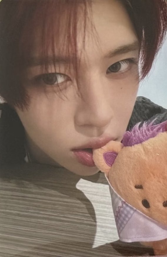 wishcyu's tweet photo. sion’s never ending oral fixation pc 🫶🏻 https://t.co/3YVSv9jOin