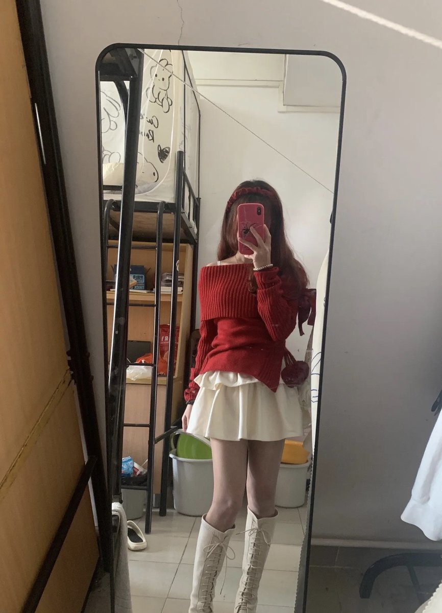 _JessicaNicoleH's tweet photo. 沈阳有偶遇吗？ https://t.co/1gsuuP7nAd