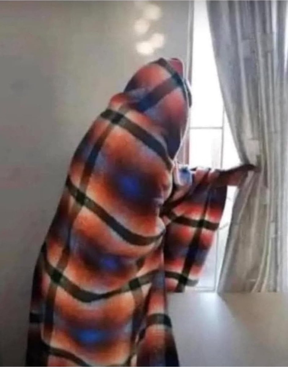 ShivaveleE's tweet photo. Johnson everytime she hear cars outside thinking it's a police van
#MadlangaCommission https://t.co/RFmTEGIrrJ