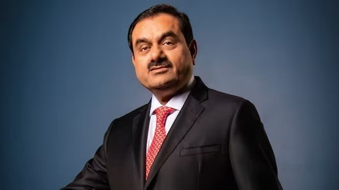 RealIndicVoice's tweet photo. #JeetAdaniKi

21 months of intense global scrutiny, but Adani never stopped building.

From the November 2024 indictment to the August 2026 dismissal, ports continued handling cargo, airports continued serving millions of passengers, power infrastructure kept supplying energy and major projects kept moving towards completion.

Operations did not come to a standstill. Cash flows remained robust, bonds were repaid in full and commitments were honoured.

Now the US case has been dismissed with prejudice. That is what unbreakable execution looks like.