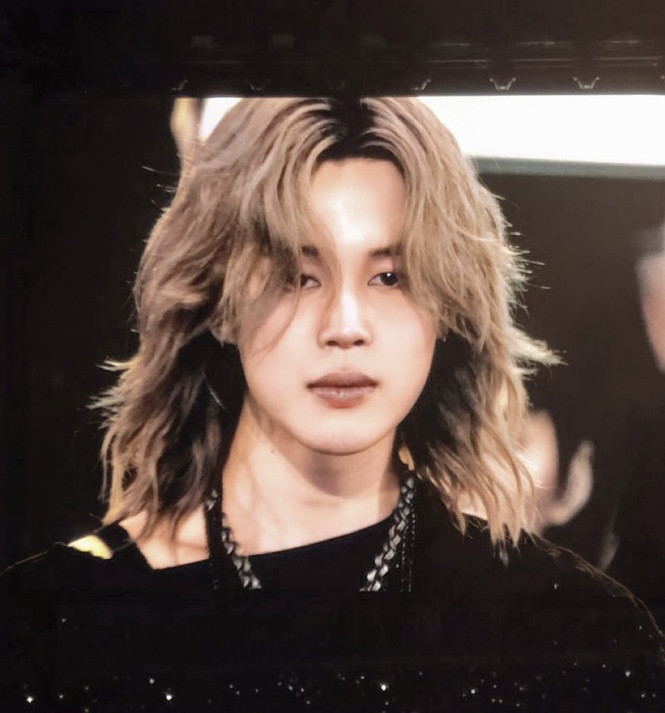 jiminourdiva's tweet photo. Aphrodite just fell to her knees https://t.co/3UYdhQSo3I