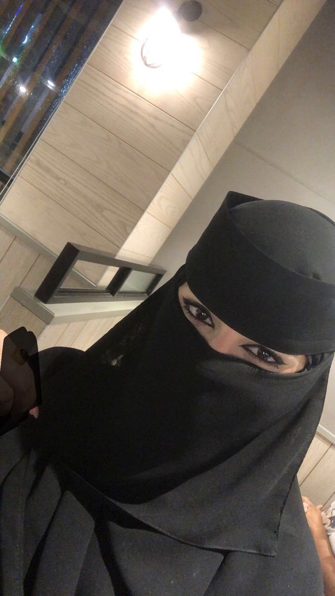 Mnby317469's tweet photo. انا اختك. تتزوجني تعال اناموافقة https://t.co/ownKpS84ka
