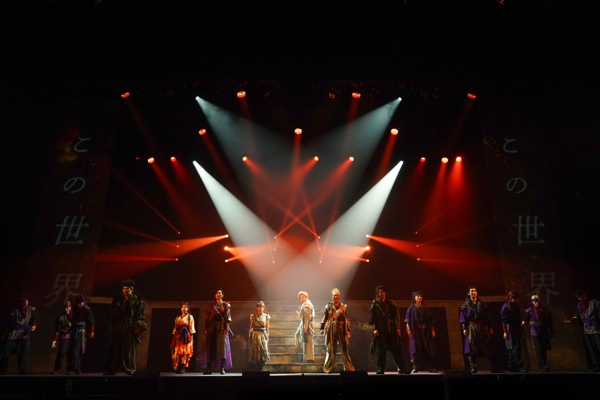 HiGH_LOW_SG_ume's tweet photo. #ザ戦外伝 
御園座での準備も進行中！

残り4公演ということで
愛知公演の開幕に向けて高ぶる気持ちと同時に寂しさを少しずつ感じております😭

スタッフの中でも、好きなシーンやセリフの話で大盛り上がり🔥
（ザ戦外伝ごっこもしてます🤫）

みなさまの好きなシーンもぜひ教えてくださいね！
初めて観る方もどうぞお楽しみに✨

観劇チャンスは残り4公演です！！

📍愛知：御園座
2026年8月14日(金)～16日(日)

✅公演情報はこちらから👇
https://t.co/E1nvxdpTtj

✍ご観劇の感想は
#ザ戦外伝ここが好き をチェック🔥

#HiGH_LOW