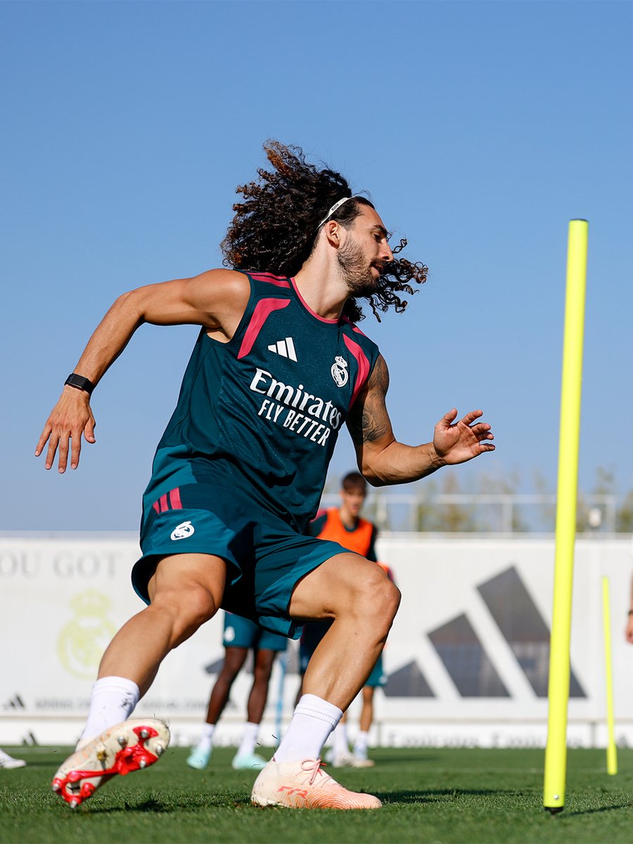 realmadriden's tweet photo. ⚡ ✖️ ⚡ https://t.co/4b3HszkW8w