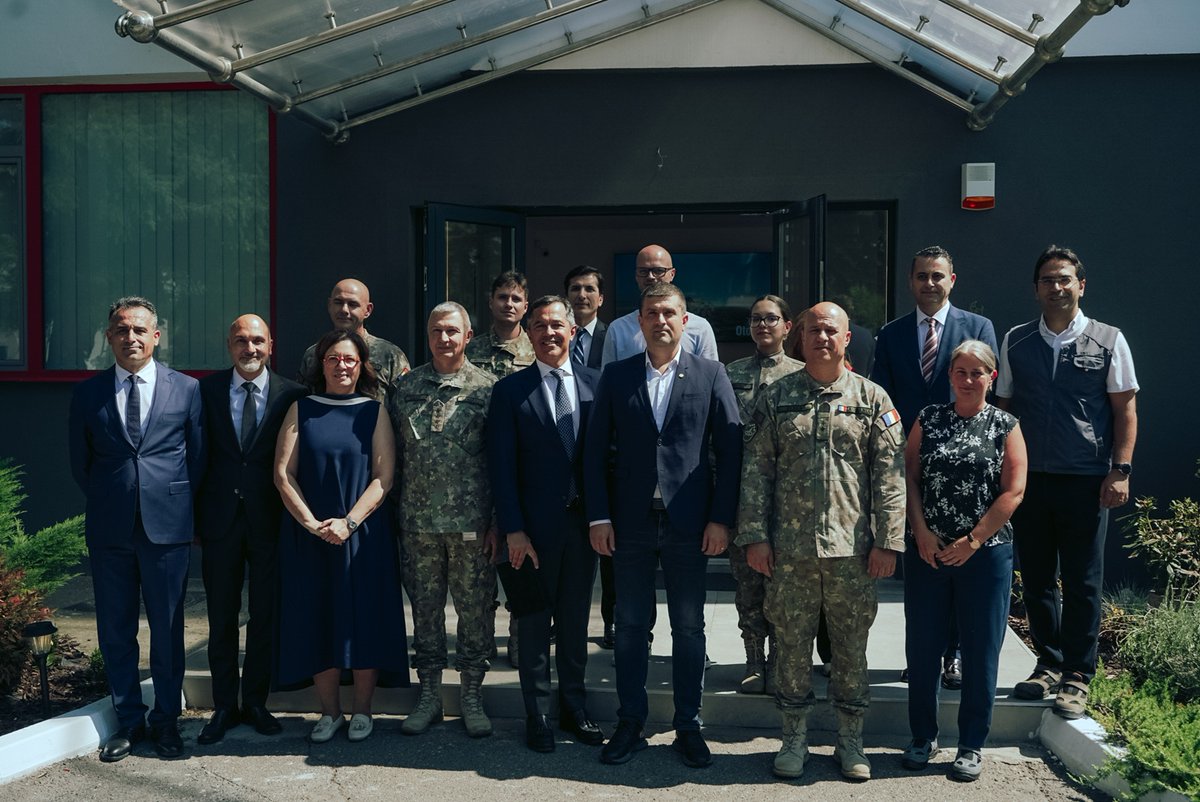 Defence21MAG's tweet photo. Otokar Welcomes Romania's Minister of National Defense in First High-Level Visit Since the Automecanica Mediaș Takeover and Full Operationalization of Production Lines

Read full article at:
https://t.co/6r4yUMxt4o https://t.co/wUA36qsuvr