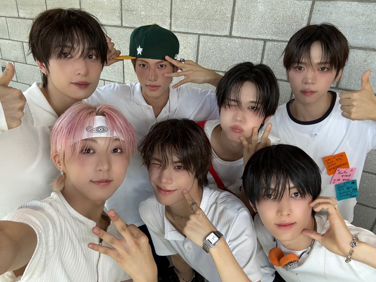 nouera_JP's tweet photo. [📸] 260811 SBS Life THE SHOW.

#NouerA #누에라 #ヌエラ 
#exe https://t.co/jNKU9fcqdF