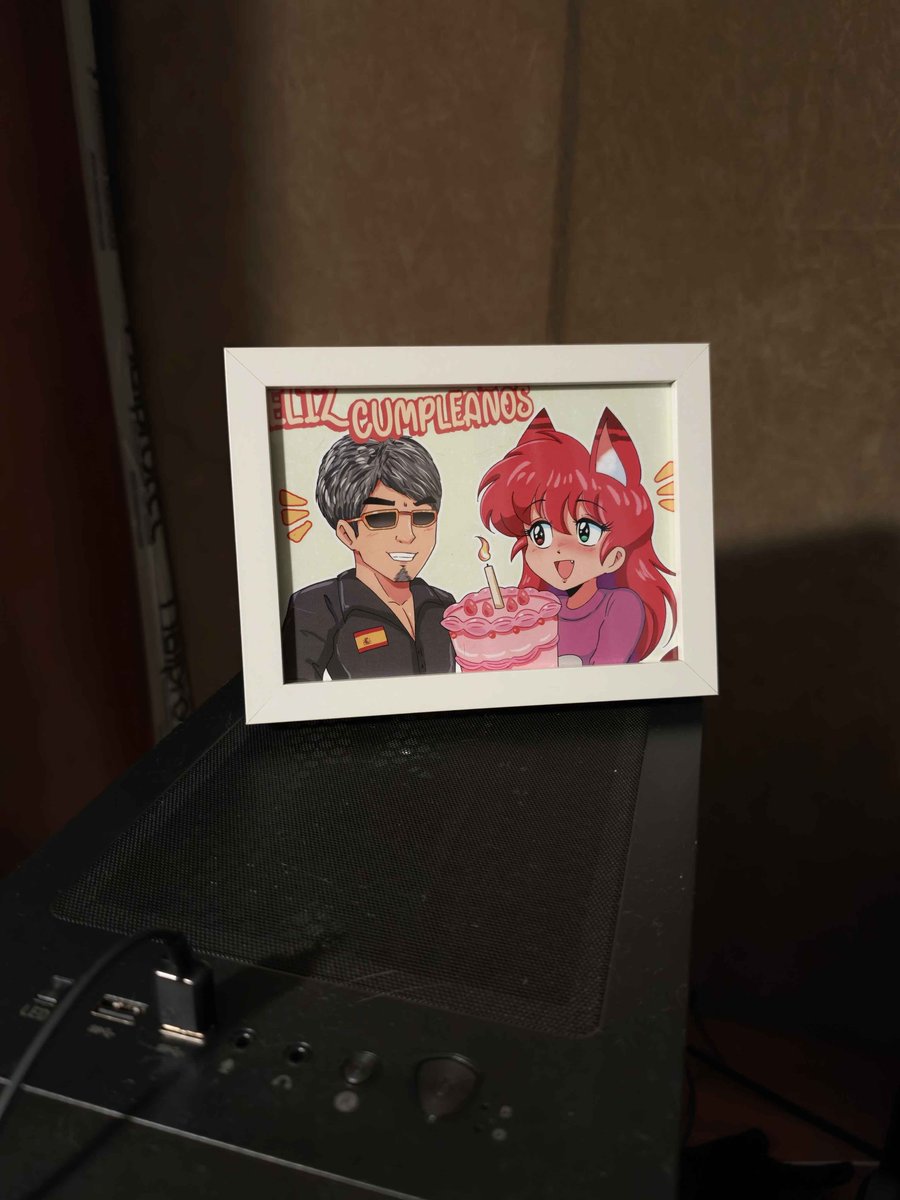 Net_Suki0w0's tweet photo. Un Sukiri hizo esto al regalito que le mande hacer de cumpleaños, QUE WONITO ❤️ !!!!
#Vtuber #Net_suki #VtuberES https://t.co/wzjlPg8iJp
