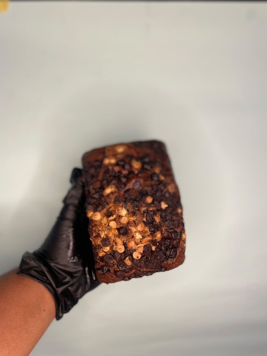 TheekVeee's tweet photo. Good morning children of God
Who wants banana Bread in Lagos this morning weekend
We have a stand by dispatch rider in Oshodi
F1 : 8,000
F2: 10,000
F3: 2,000 each MOQ is 5
F4: 15,000
📍Oshodi Lagos
📍Funaab axis Abeokuta
Please RT
#iyaloja
#Vendorena https://t.co/0lbQ1a0Gig