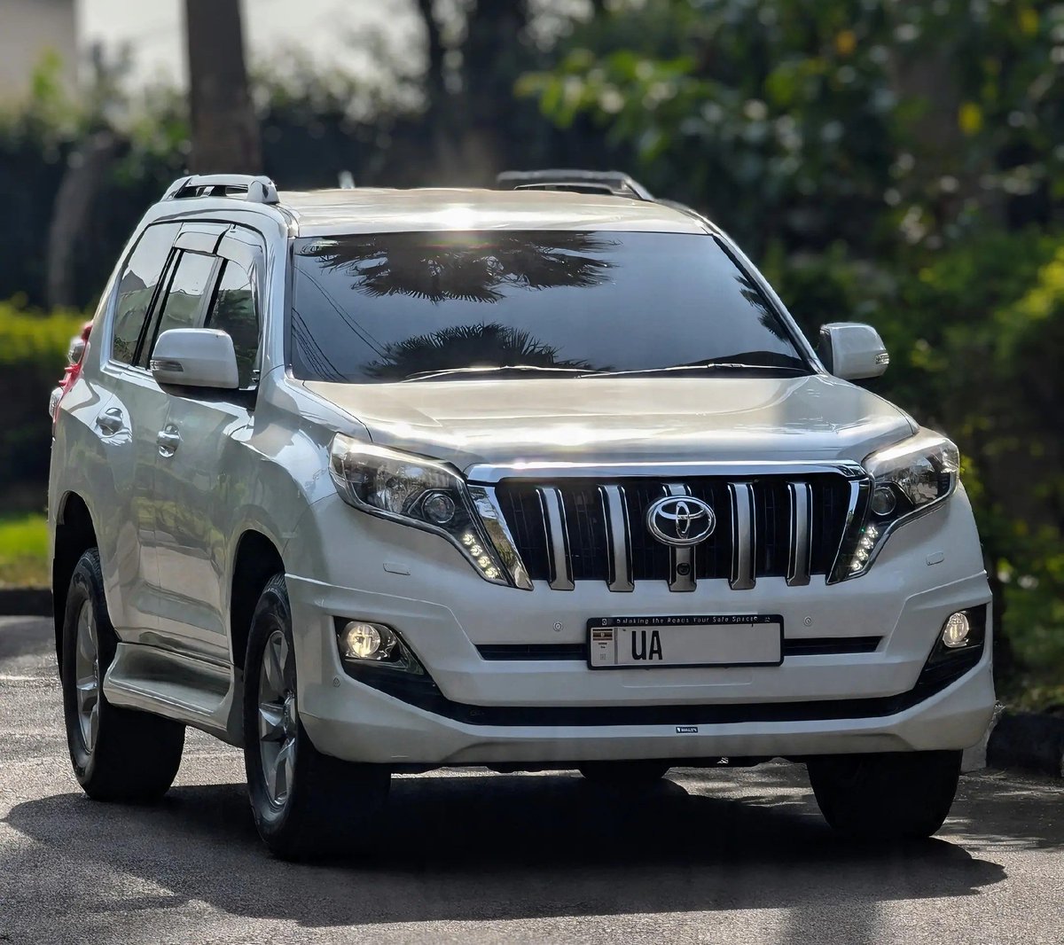 AutoHabeeb's tweet photo. Premium SUVs Available Now!
Clean Toyota Land Cruiser Prado (White) 150M
MAZDA CX-5 2017 
 75M also in stock
📍 Uganda-ready, well-maintained units
📲 WhatsApp us directly:
https://t.co/wirKQ2n7AI

 Call 0751801820

🧵 THREAD – more cars dropping below . https://t.co/VNsJPqjzbH
