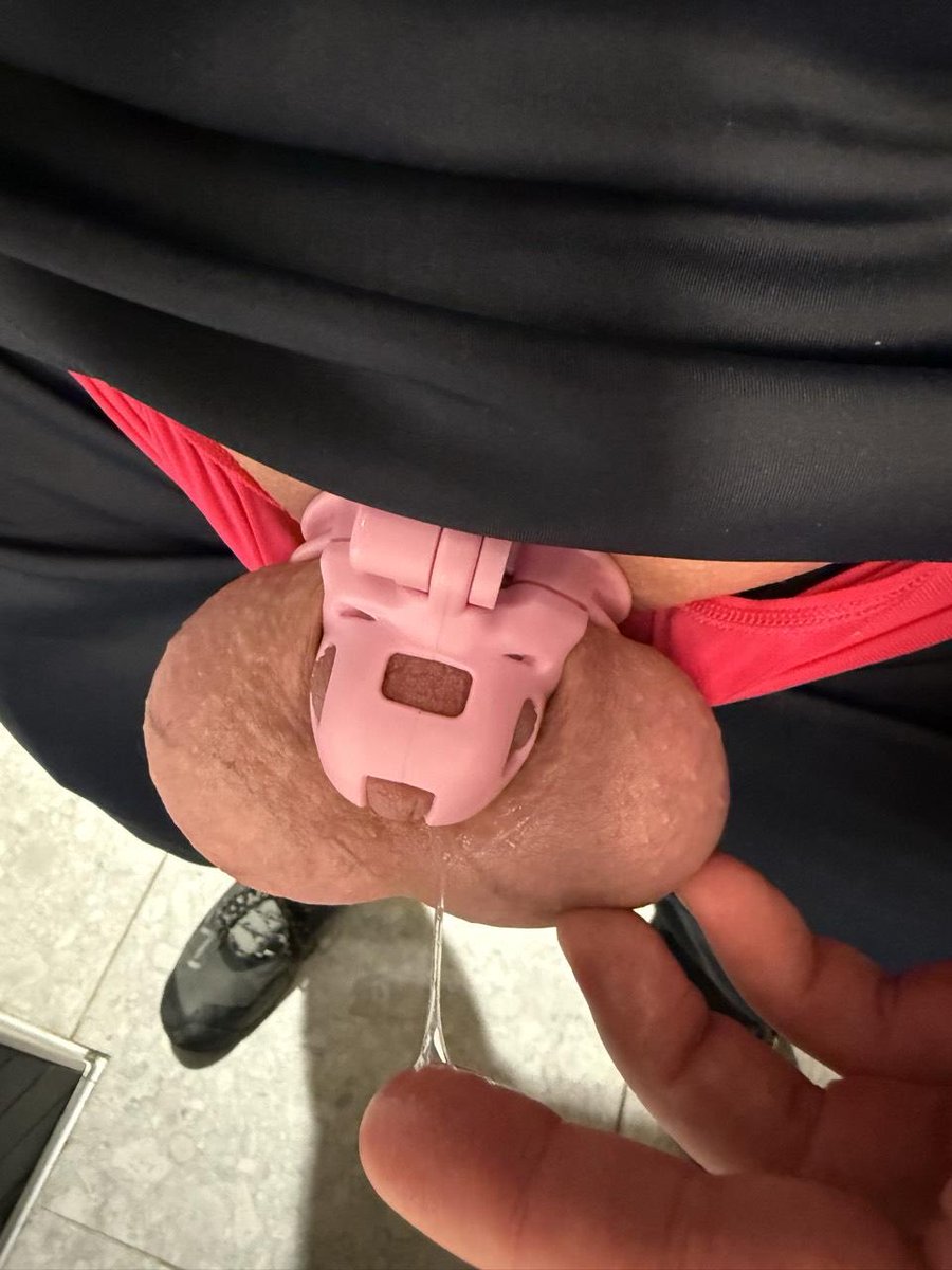 Bbydckbttm's tweet photo. Leaking everywhere this morning https://t.co/N3Fdp1wIFh