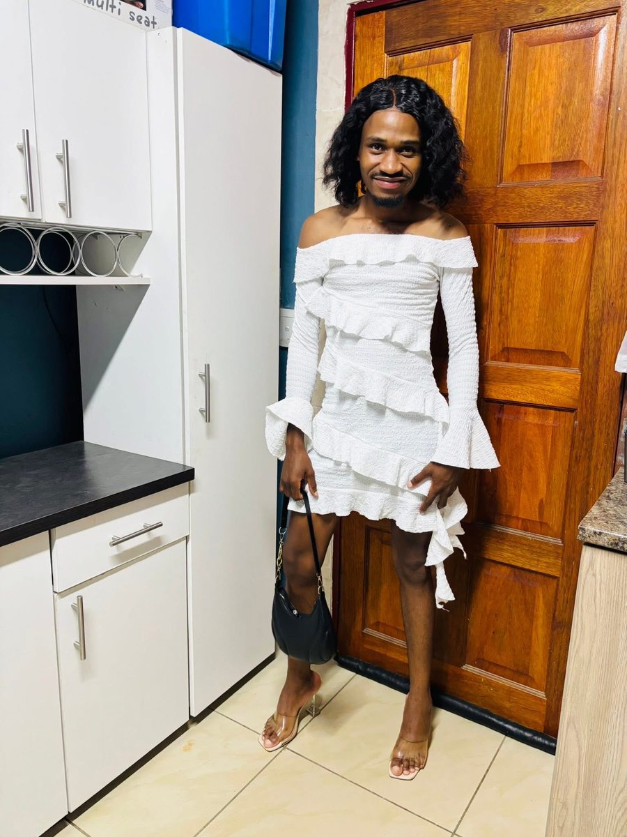 Lloyd_senior's tweet photo. Kelvin shai and matshediso Mathilda before Limpopo boy smash her. 💔 https://t.co/wrK43Zk8R4